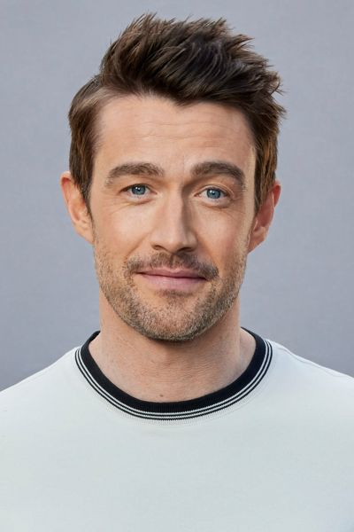 Robert Buckley