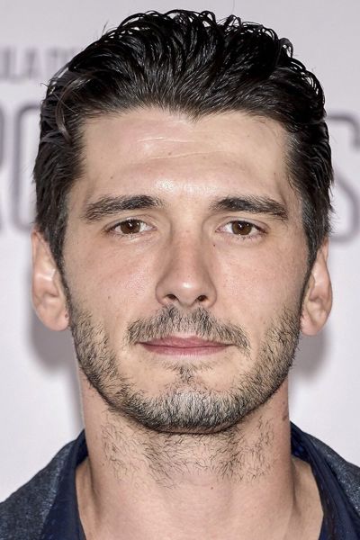 Yon González