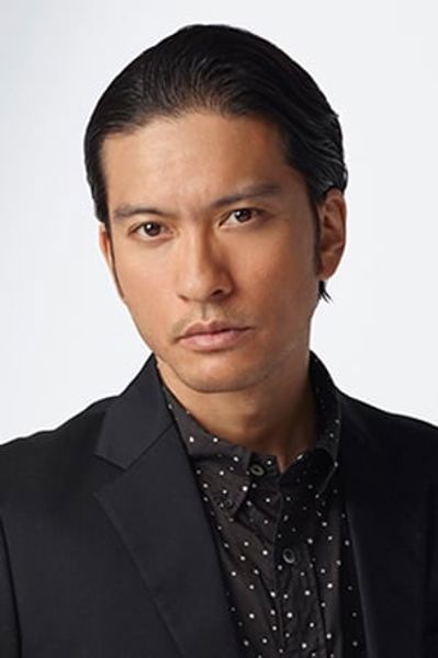 Tomoya Nagase